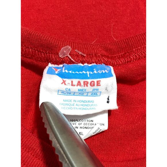 Champion Vintage 90s Mens Size XL Red Embroidery Patch Logo T Shirt - Picture 6 of 10